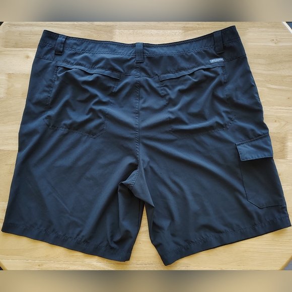 🏔️ Columbia Angus 10" Cargo Shorts. Size 42. - Picture 16 of 16